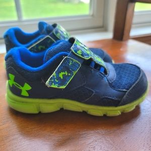 Under Armour Little Boys Shoes Size 8K